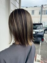 ギネス(Giness)&nbsp;ハイライトカラー立体ハイライトボブ