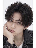 バポス ヘアサロン (BAPOS Hair Salon)&nbsp;メンズセンター分けスタイル