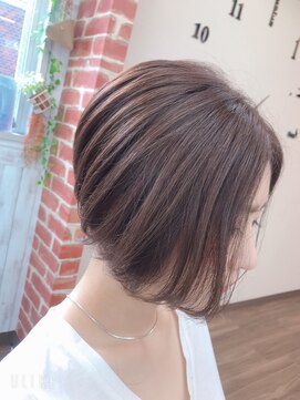 シード(Syead) 前下がりボブ×透明感あるブラウン