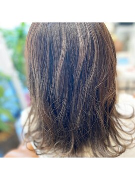 ヘアーサロン キー(Key) ミディアムアッシュ