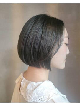 イキプラスディードットログ 大和八木駅前店(ikii+D.Log) ショートカット×ひし形ショートボブ×前髪あり20代30代40代