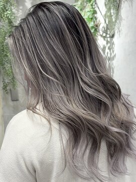 アポロ 横浜駅店(apollo) レイヤーボブハイライトブリーチレイヤーハイトーングレージュ