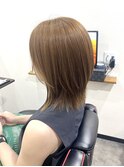 ミディアム/外ハネスタイル/30代40代50代/ハイトーン