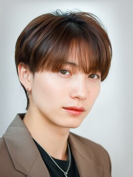 オーシャントーキョー サニー 原宿(OCEAN TOKYO Sunny) フェザーパーマセンターパートニュアンスパーマ韓国マッシュ黒髪