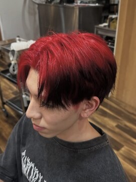 ブローチェアヴェダ 推し色レッドカラー、エンドカラー、推し活、メンズカット