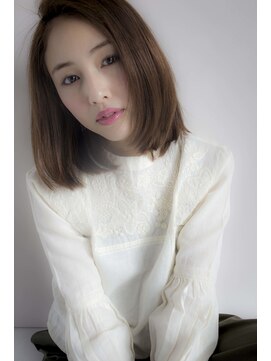 ラヴィ(Lavie) 韓国ヘアーハッシュカットレイヤーカットハイライトカラー