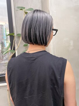 テトヘアー(teto hair) インナーカラー　アンブレラカラー　ボブ　シルバー