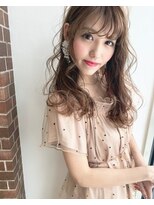 ニド(2do)&nbsp;シアーファミニンロング&ローポニーアレンジ