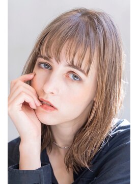 アメリ 新宿(Ameri) Ameri ブロンドベージュ【新宿】