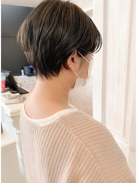 キャアリー(Caary) 福山市ショートヘア大人気Caary(キャアリー)大人ダークアッシュ