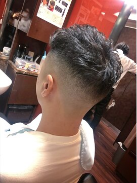 ヒロギンザ 新橋日比谷口店(HIRO GINZA) アップバングon theスキンフェード