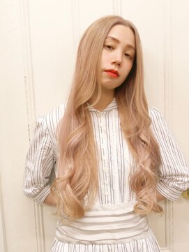 オペラ(OPERA by BALLET HAIR) ハイトーンロング 大人ベージュカラー 20代30代40代