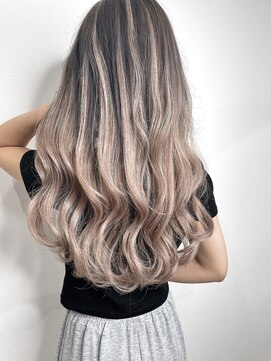 アルマバイロサ(ALMA by ROSA) エクステで作るハイライトバレイヤージュ/担当rui