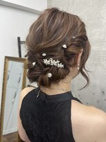 メルシー トータル ブランディング サロン(merci TOTAL BRANDING SALON)&nbsp;お呼ばれヘア/ゆるふわシニヨン