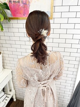 リール(THE RIRE.) *THE RIRE. 結婚式お呼ばれ×ポニーテールアレンジ*