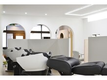 マフ 八王子店(MuFF)の雰囲気（半個室のお席や仕切られたシャンプーブースは癒しの空間＊）