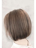 ユキオ ダル(Yukio Dal)&nbsp;20代30代大人可愛いエアリーボブラベンダーベージュ透明感