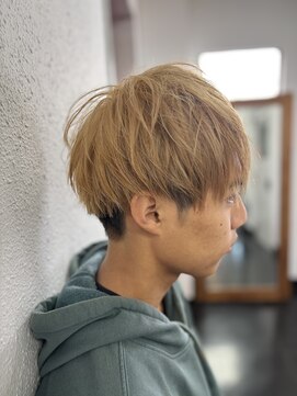 ジェナ(Jena) オシャレ金髪