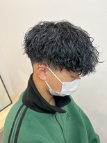 エルマーク 梅田(L-MARK)&nbsp;波巻きパーマ/スパイラルパーマ/メンズ/眉毛/短髪/サーフカール