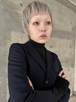 ヌウ(nuu)&nbsp;〈生平〉ショート/ハイトーン/シルバー/ホワイトブロンド