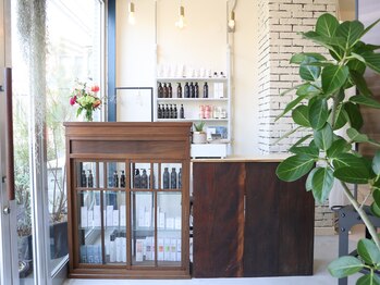 ユノ(yuno)の写真/【中の川通り沿い/女性専門サロン】大型店が苦手な方に♪プライベート空間で心から安らぐひとときを*