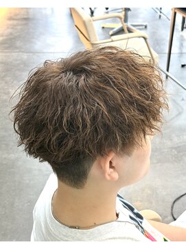 バース バイ ハピネス(BIRTH by happiness) ツイストスパイラルパーマ