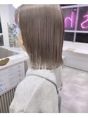 ミルクティーベージュ