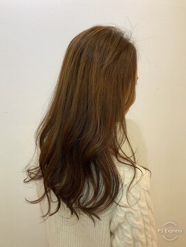 パティオン(PATIONN) グレイカラーにも対応モノトーンベージュのロングスタイル☆