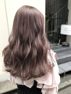 リゼル ユア 渋谷(RISEL YUA) ピンクグレージュのガーリーロング