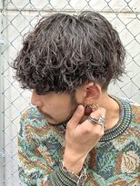 バイフィフス 原宿/表参道(by fifth)&nbsp;波巻きツイストスパイラルパーマツーブロック刈り上げ