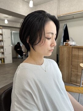 ユニル(unir) 【unir】顔周りが可愛いショートヘア★
