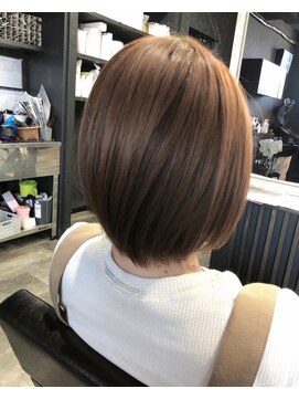 アローズ 久留米店(arose) 30代40代50代黒髪小顔マニッシュハンサムワンレンボブ