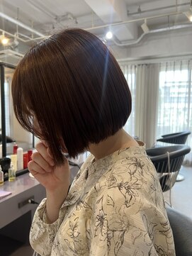 ニィ(2iee.) まるっとボブ