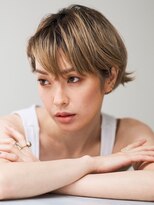 オンカラー(ON.COLOR)&nbsp;大人ハイライトグレージュショート40代50代