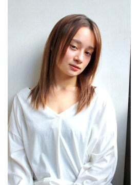 アロマ ヘアー ルーム 新宿3号店(AROMA hair room) 前髪なしでも可愛い！レイヤースタイル☆ベビーピンクベージュ☆