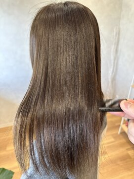 リーリエ(LILIE) 30代40代50代 髪質改善 メテオストレート