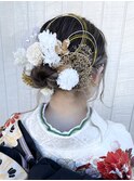 成人式ヘアセットホワイト&ゴールド