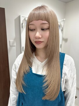 イト(ito.) ハイレイヤーベージュ_ワイドバング_ハッシュカット_フルバング