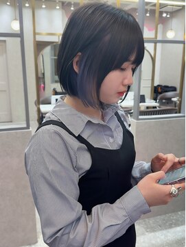 ロンド レア 天神大名店(Lond Le’a) 天神大名ダブルカラーケアブリーチインナーカラーペールブルー