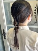 変形タイトポニーアレンジ