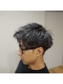 リポゾ(Riposo.)&nbsp;サイドと襟足を刈り上げたスタイル。ワックススタイリングです