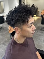 ヒュイル バイ ニアウ(Hwyl by Niau) メンズアップバングツイストパーマツイストスパイラルパーマ