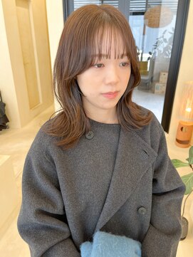 スニュウ(snuw) 【snuw_ayano】韓国風巻き/オリーブカラー/くびれヘア/レイヤー