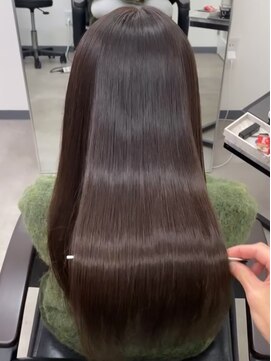 シンカ(shinka) うる艶ストレート＋チョコレートカラー
