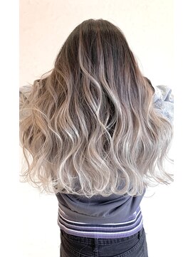 ラグーン(LAGOON) バレイヤージュグレージュハイライトダブルカラーケアブリーチ