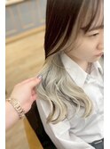 インナーカラーイヤリングカラー×韓国風ロングレイヤー