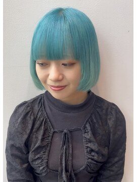 ステア ケース(stair case) ターコイズブルー×ふんわりボブ