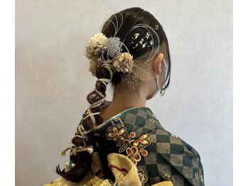 サロンドポプリ 志都美(salon de poupuri)の写真/卒業式のオススメヘアーセット&袴着付で特別な日を華やかに彩ります♪