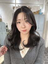 エレン 新百合ヶ丘店(ELEN)&nbsp;流れる顔まわりカット