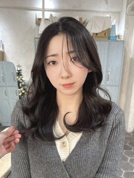 エレン 新百合ヶ丘店(ELEN) 流れる顔まわりカット